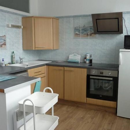 12 Rdc Appartement 2 Chambres Jardin Terrasse Ploneour-Lanvern Exterior photo
